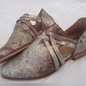 🔆WORN ONCE🔆 Diba True Gold Distressed Leather Ankle Boots